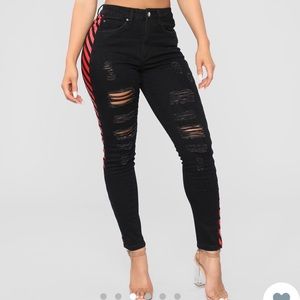 Black ripped Fashionnova jeans